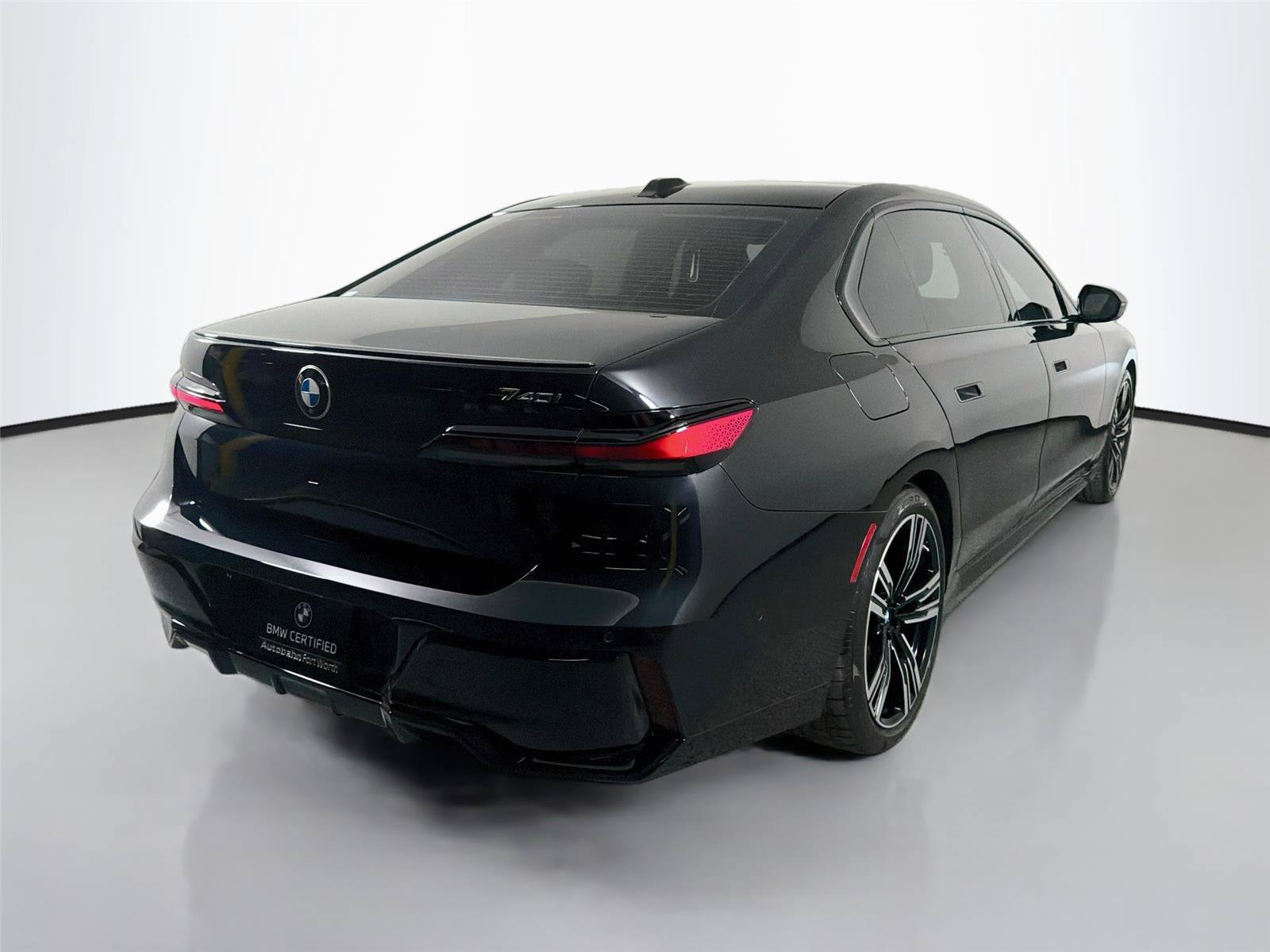 Used 2023 BMW 740i RWD image 5