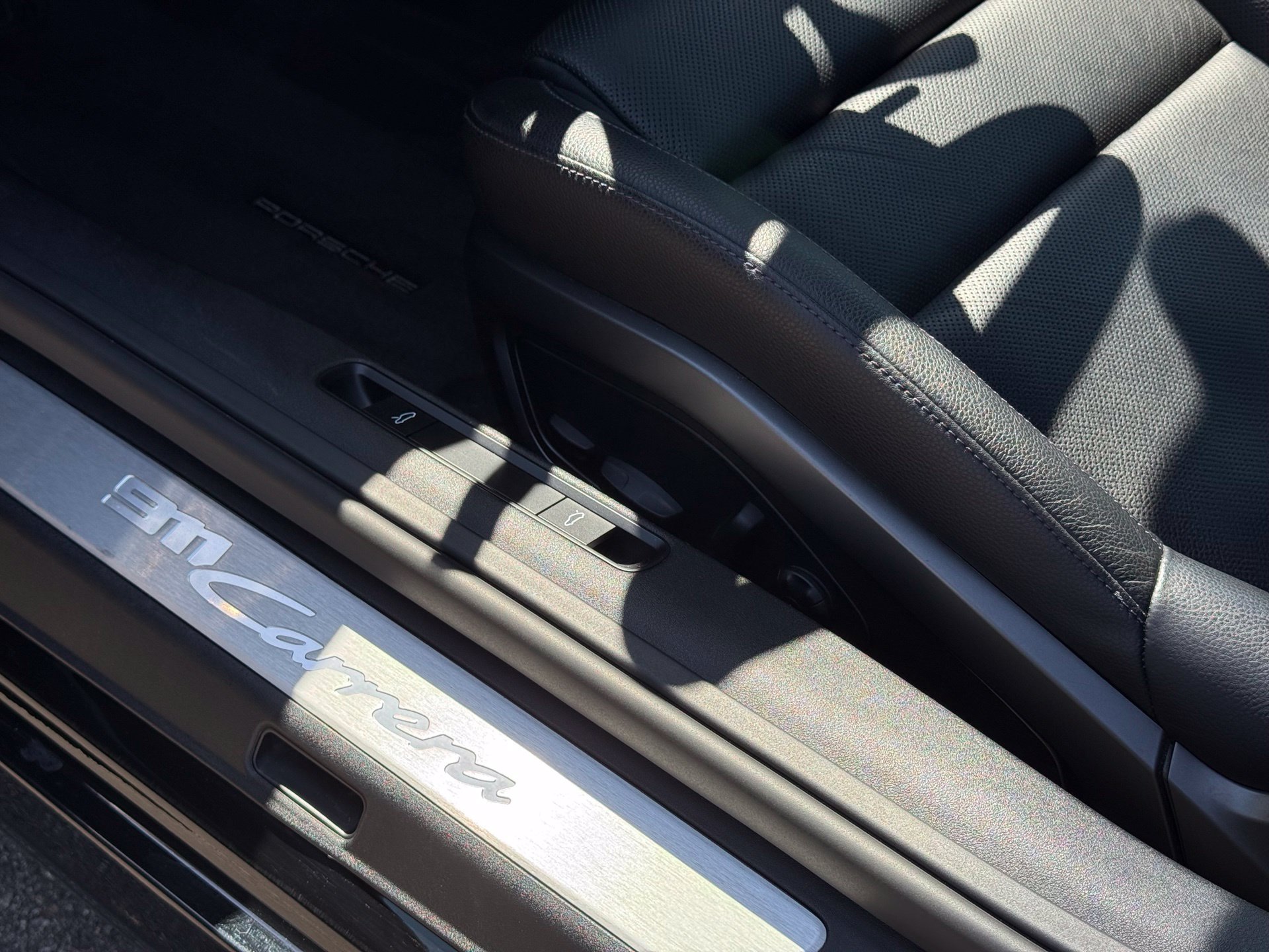 Certified 2023 Porsche 911 Carrera RWD image 30