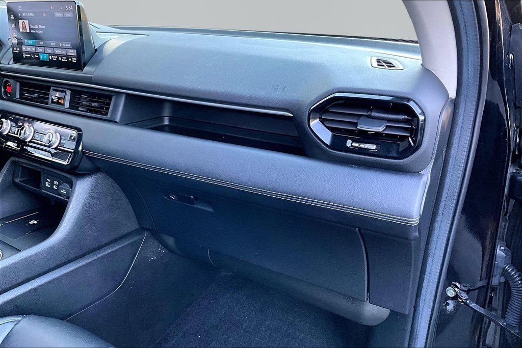 Used 2024 Honda Pilot Touring image 21