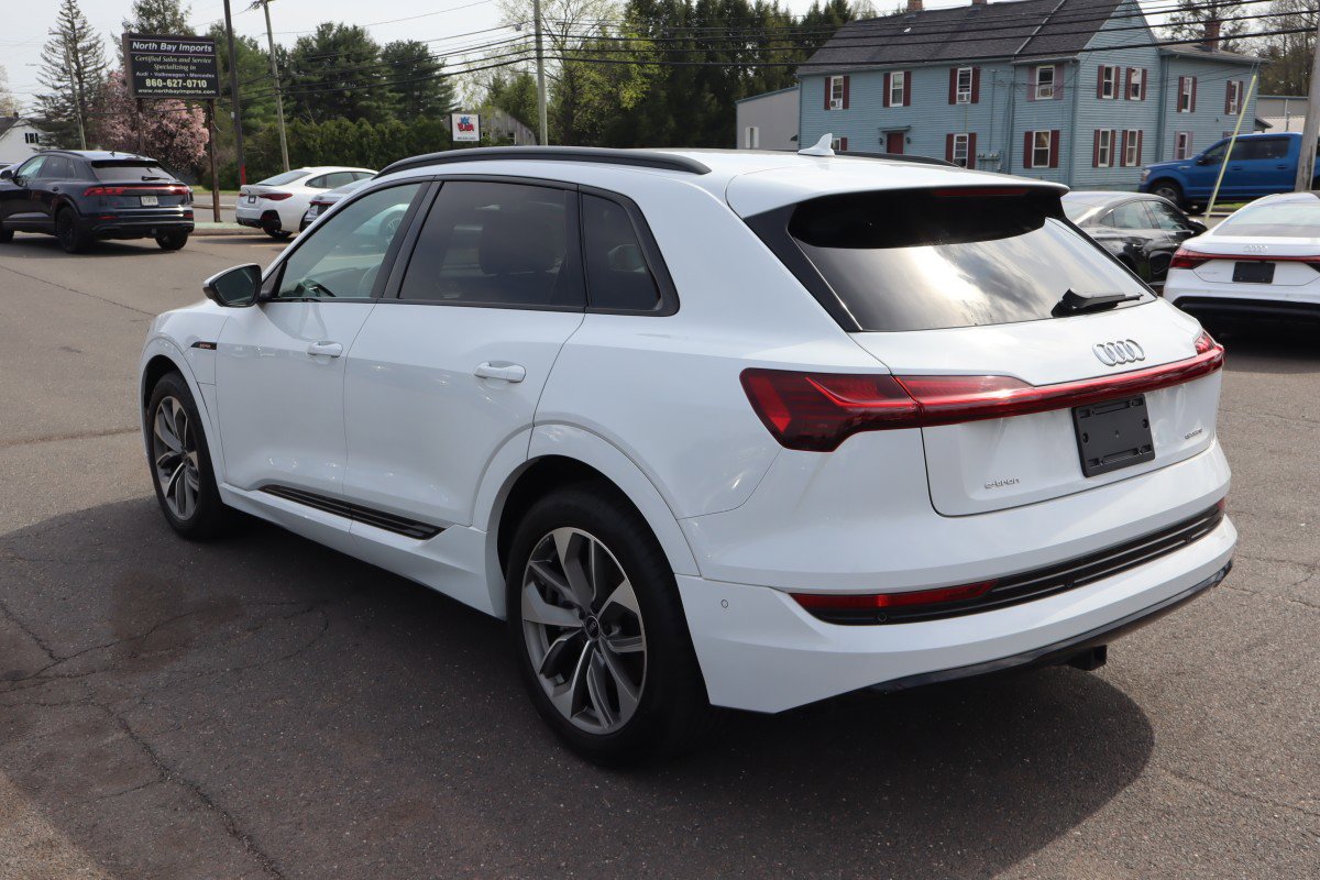 Used 2021 Audi e-tron Premium Plus w/ Premium Plus Package AWD/4WD image 7