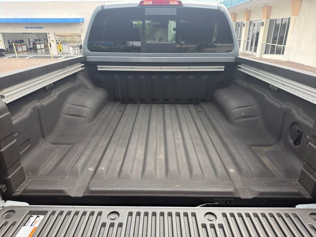 Used 2025 Nissan Frontier PRO-4X w/ Pro Premium Package image 17