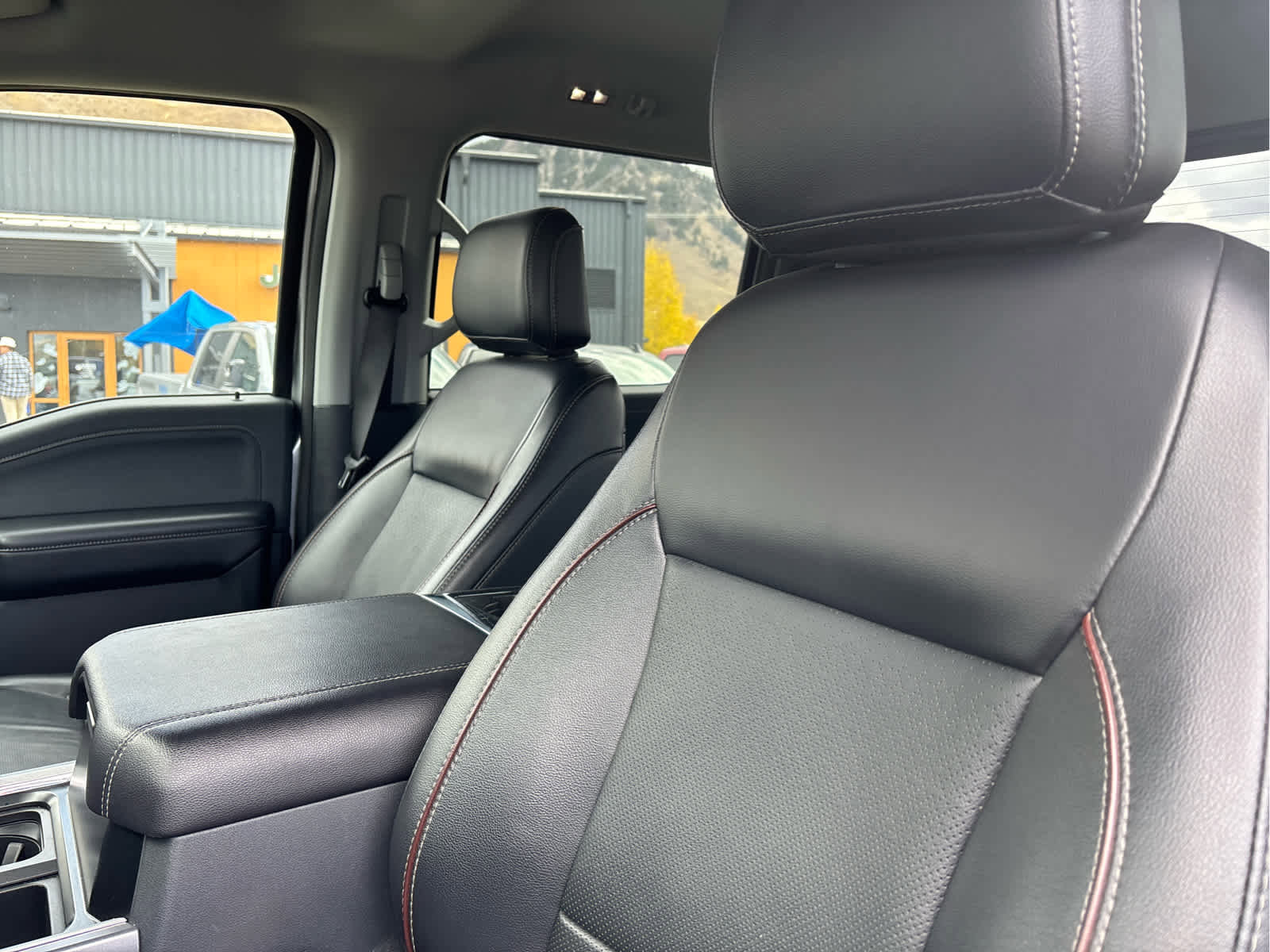 Used 2024 Ford F450 Lariat w/ Camper Package image 23