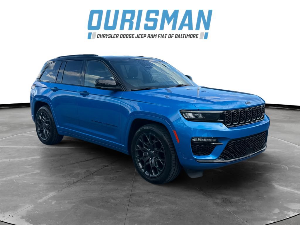 Used 2023 Jeep Grand Cherokee Summit AWD/4WD image 1