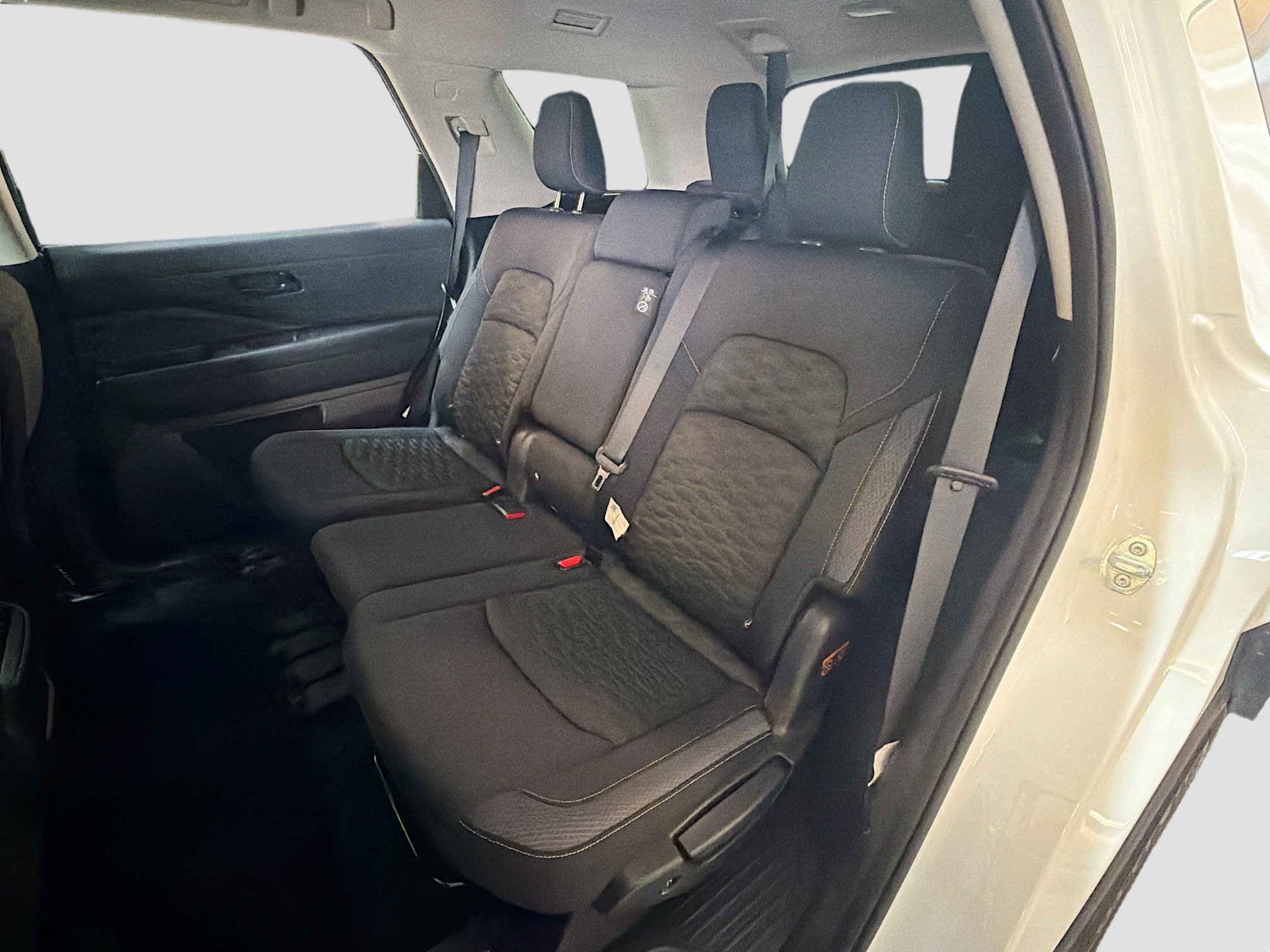 Used 2023 Nissan Pathfinder SV w/ Black Appearance Package AWD/4WD image 28