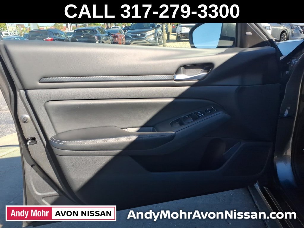 Used 2025 Nissan Altima 2.5 SV AWD/4WD image 15