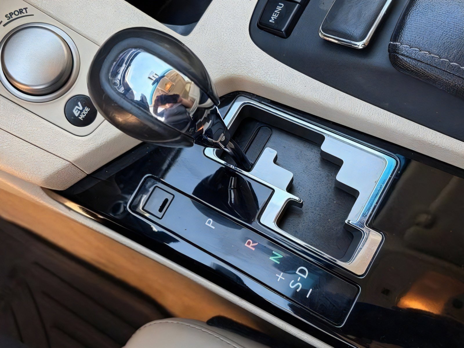 Used 2013 Lexus ES 300h w/ Luxury Pkg FWD image 31