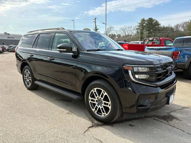 Used 2025 Ford Expedition Active image 1