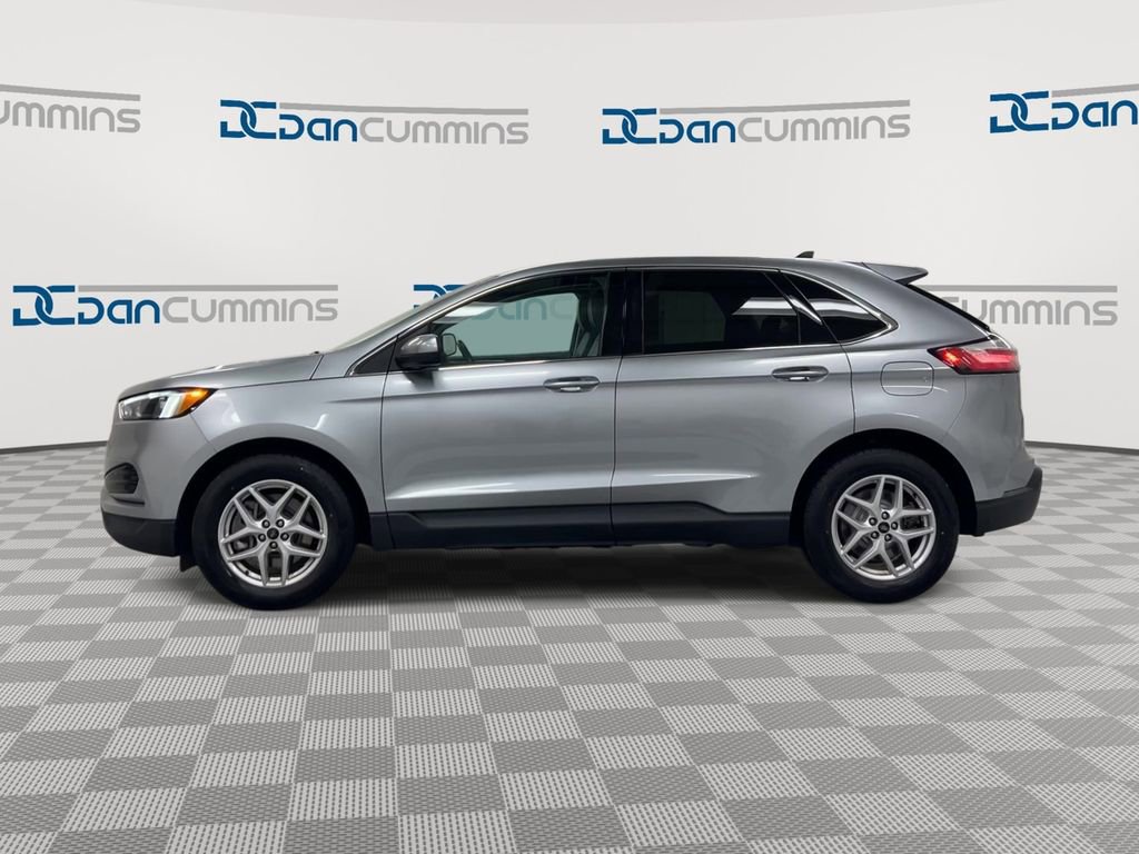 Used 2023 Ford Edge SEL image 5