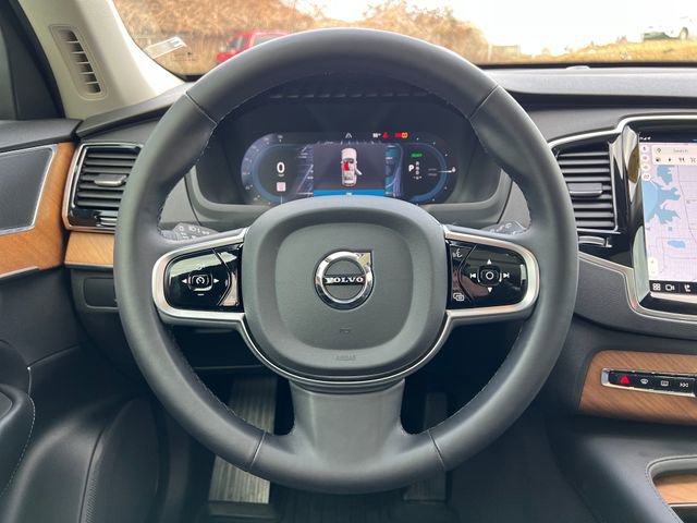 Used 2025 Volvo XC90 T8 Plus w/ Protection Package Premier image 22