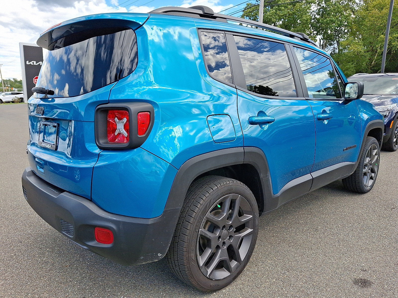 Used 2021 Jeep Renegade Latitude image 6