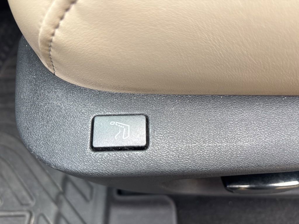 Used 2023 INFINITI QX60 Sensory w/ Cargo Package image 23