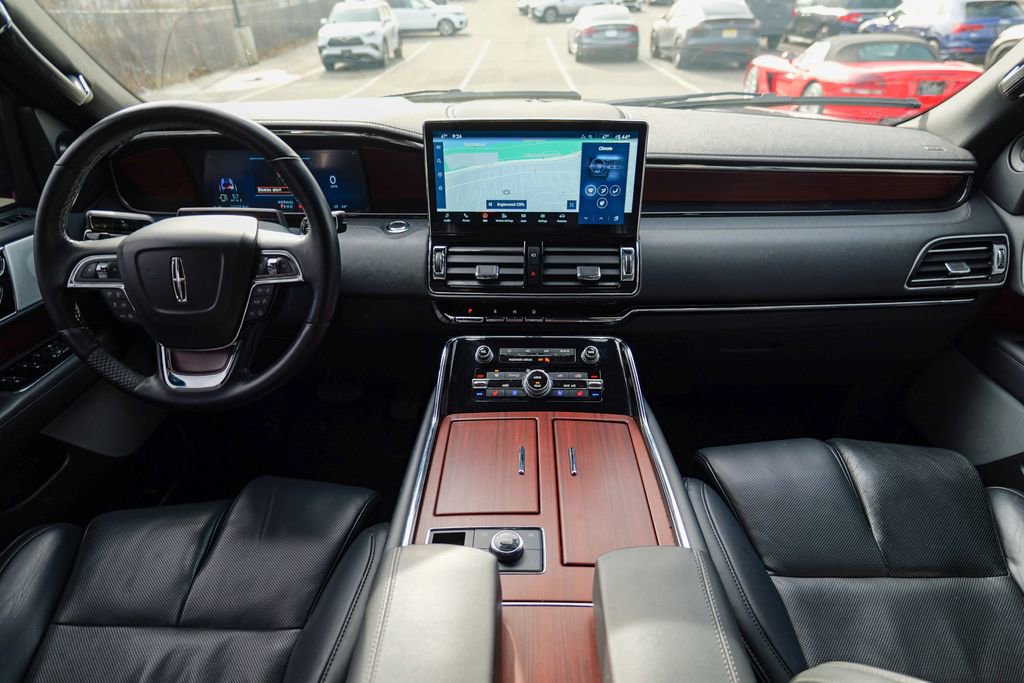 Used 2023 Lincoln Navigator L Reserve AWD/4WD image 42