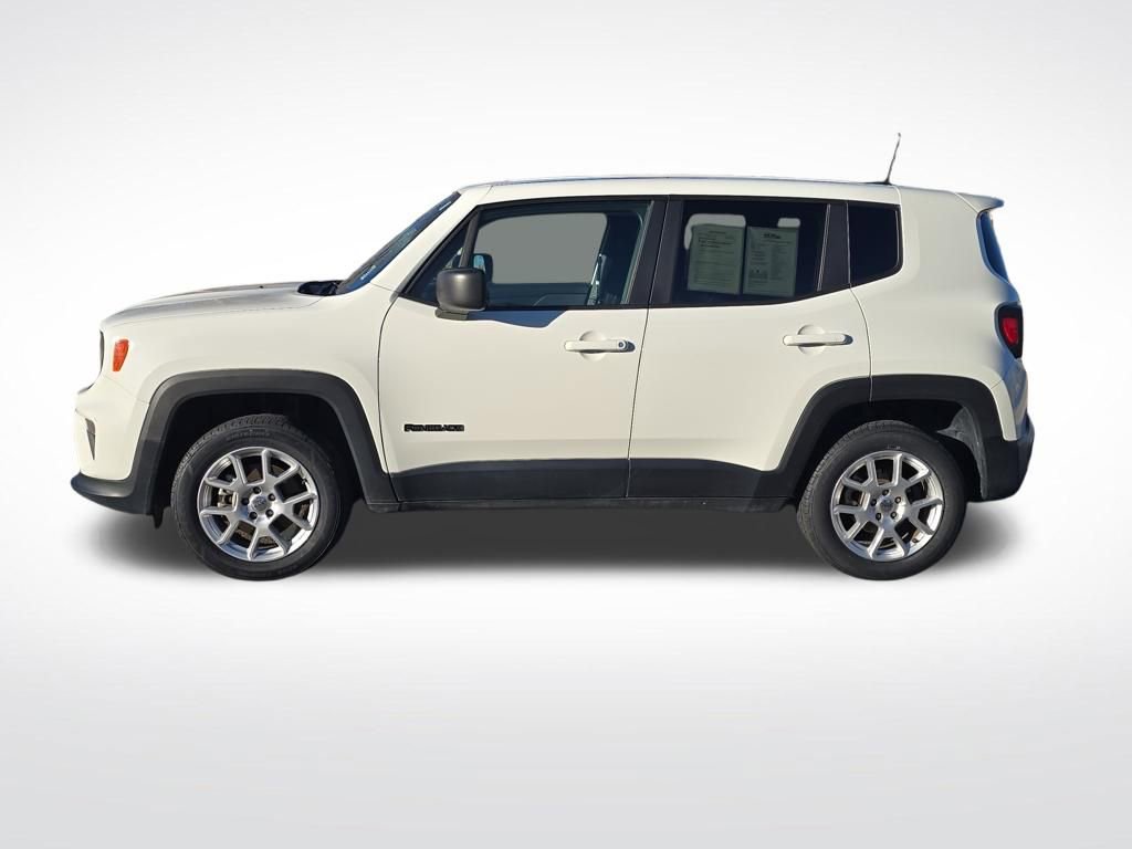 Used 2023 Jeep Renegade Latitude image 2