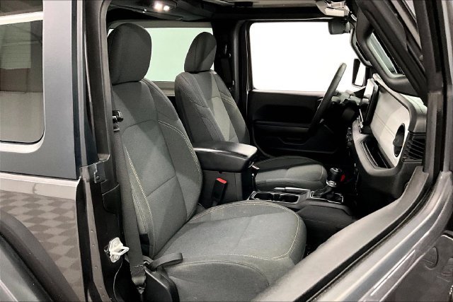Used 2024 Jeep Wrangler Sport AWD/4WD image 7