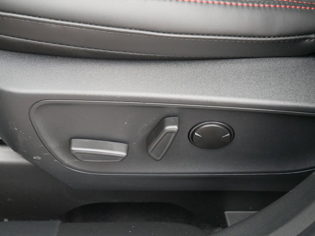 New 2026 Ford Escape ST-Line w/ Tech Pack #1 AWD/4WD image 19