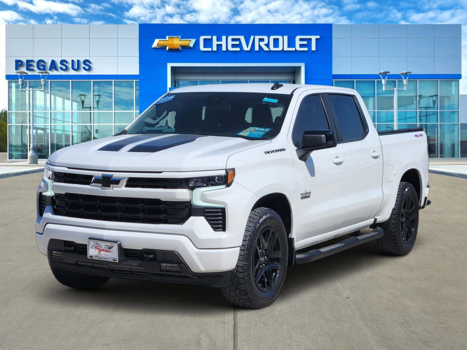 Used 2023 Chevrolet Silverado 1500 RST w/ Rally Edition image 2