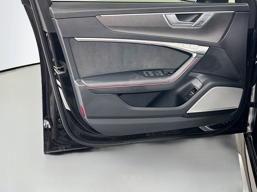 Used 2022 Audi RS 6 image 18