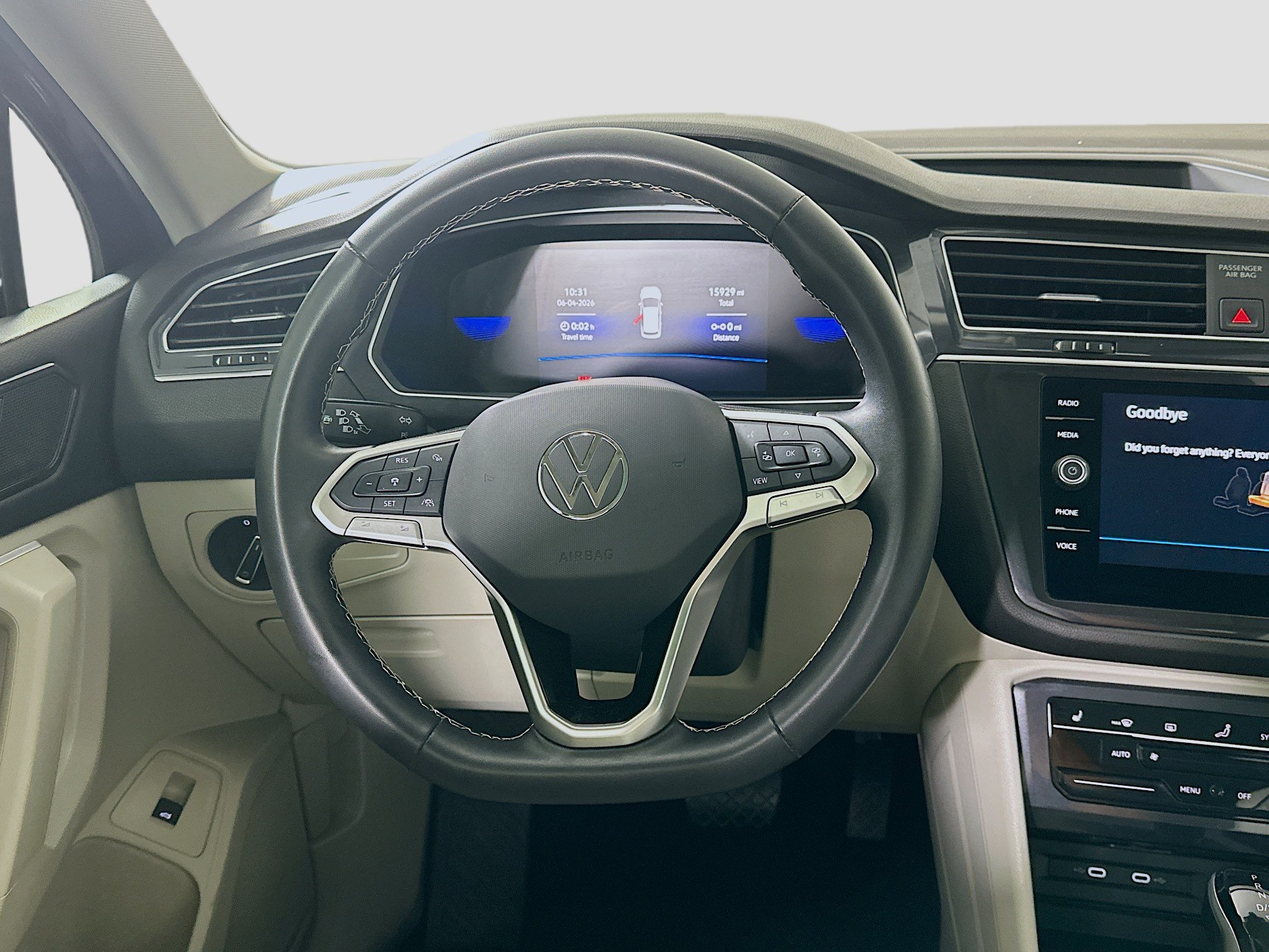 Used 2024 Volkswagen Tiguan SE FWD image 17