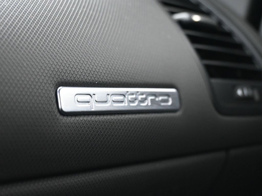 Used 2010 Audi R8 V10 image 55