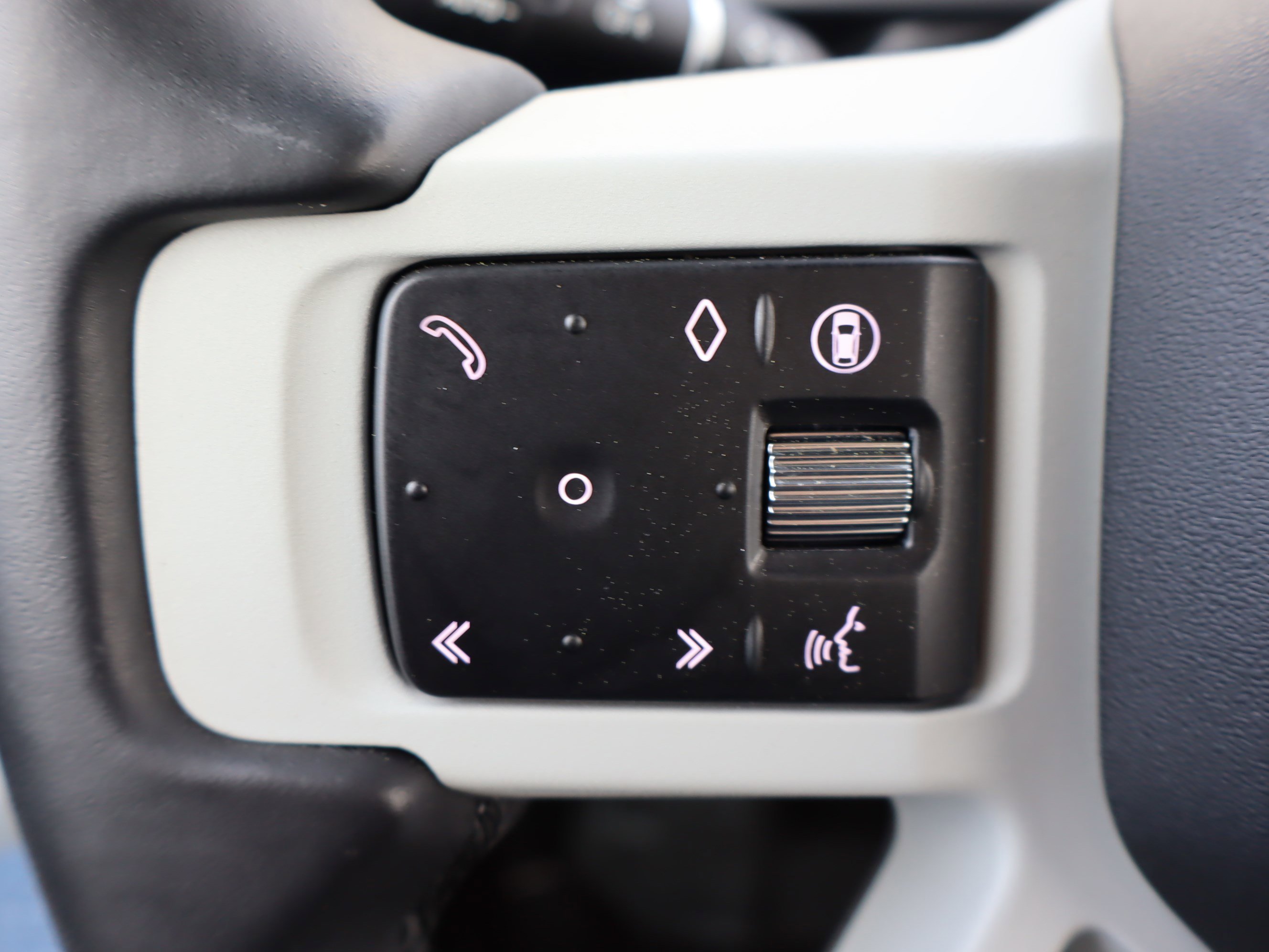 Used 2024 Land Rover Defender 90 S AWD/4WD image 19