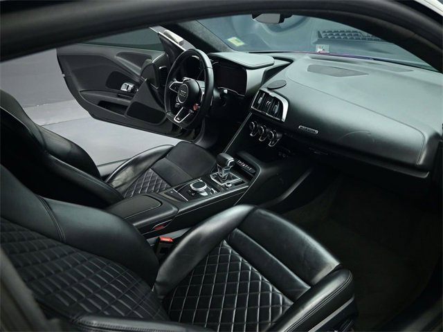 Used 2017 Audi R8 V10 plus image 33