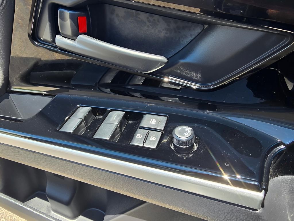 Used 2024 Subaru Solterra AWD/4WD image 13