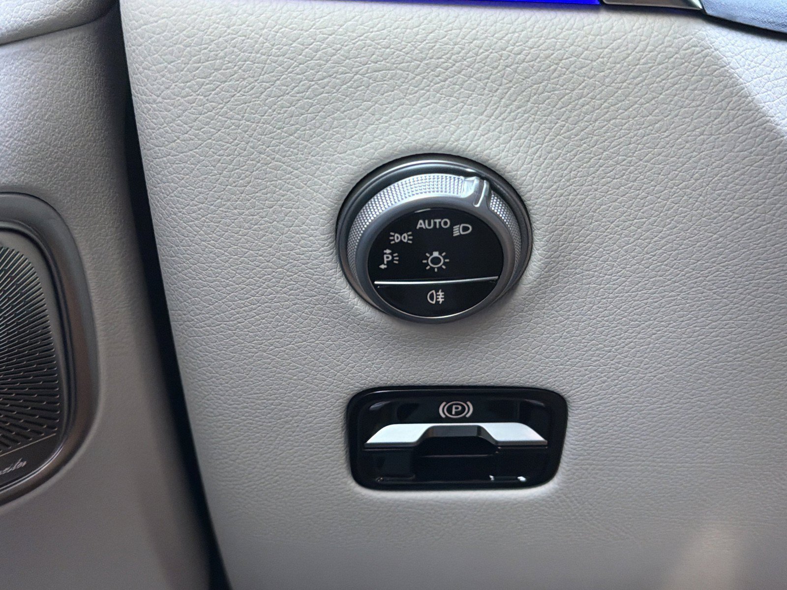 Used 2027 Mercedes-Benz GLC 300 image 30