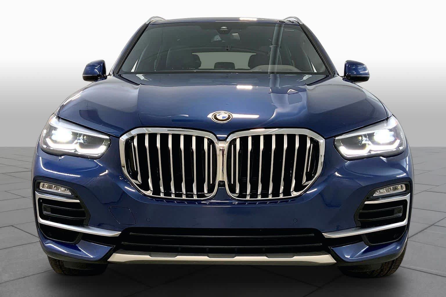Used 2021 BMW X5 xDrive40i w/ Premium Package AWD/4WD image 3
