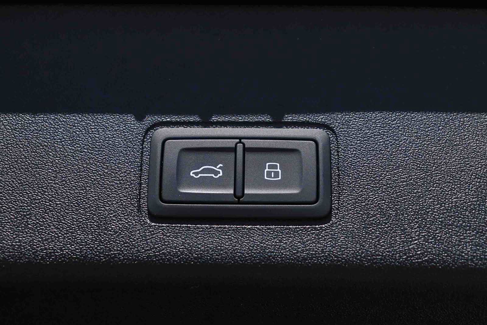 New 2026 Audi Q3 quattro 2.0T AWD/4WD image 35