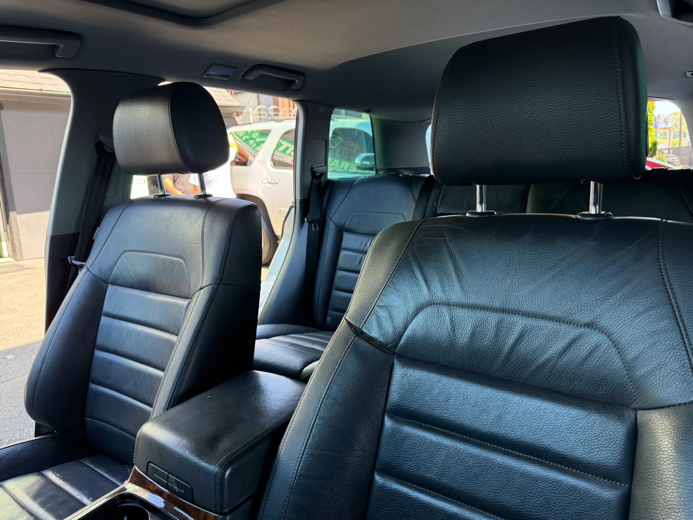 Used 2008 Volkswagen Touareg V6 AWD/4WD image 11