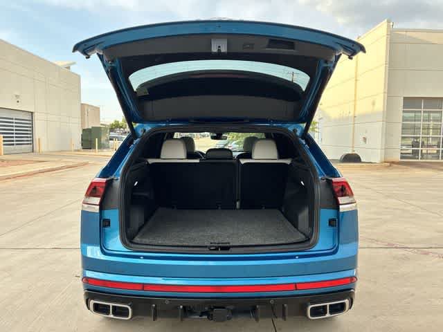 Used 2024 Volkswagen Atlas Cross Sport SEL Premium R-Line AWD/4WD image 37