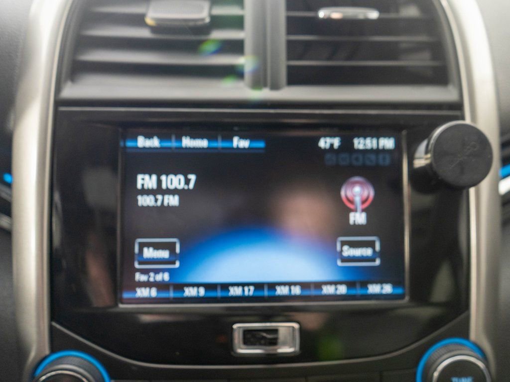 Used 2015 Chevrolet Malibu LT image 19