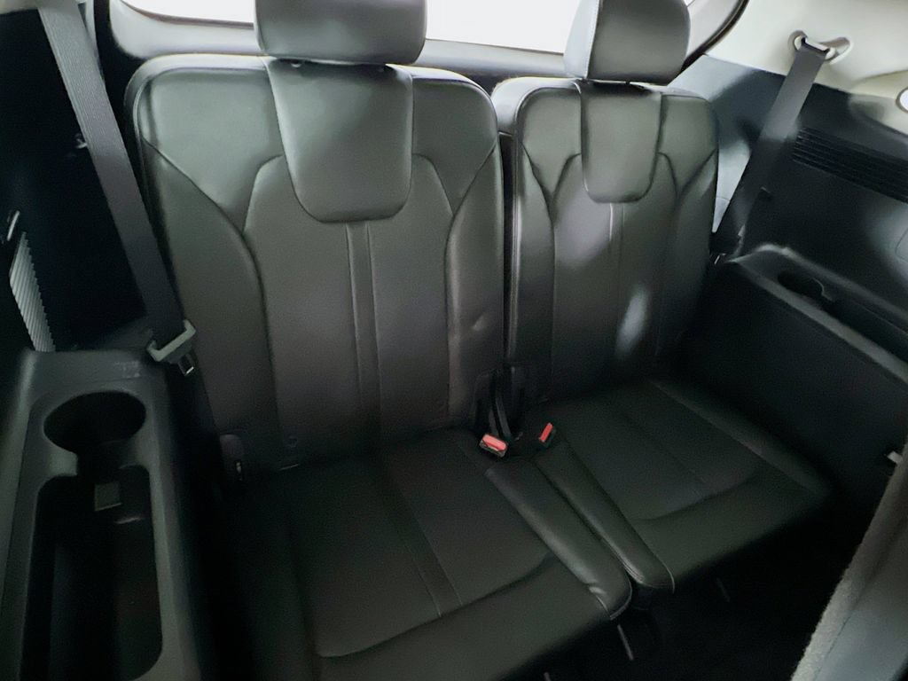 Used 2022 Kia Sorento S w/ Panoramic Sunroof Package AWD/4WD image 28