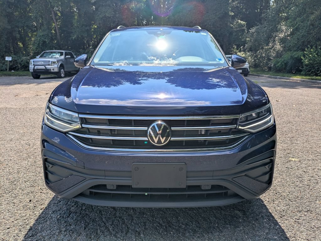 Certified 2023 Volkswagen Tiguan SE FWD image 10