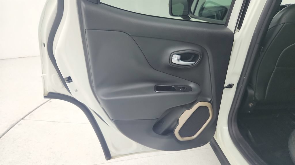 Used 2016 Jeep Renegade Limited AWD/4WD image 26