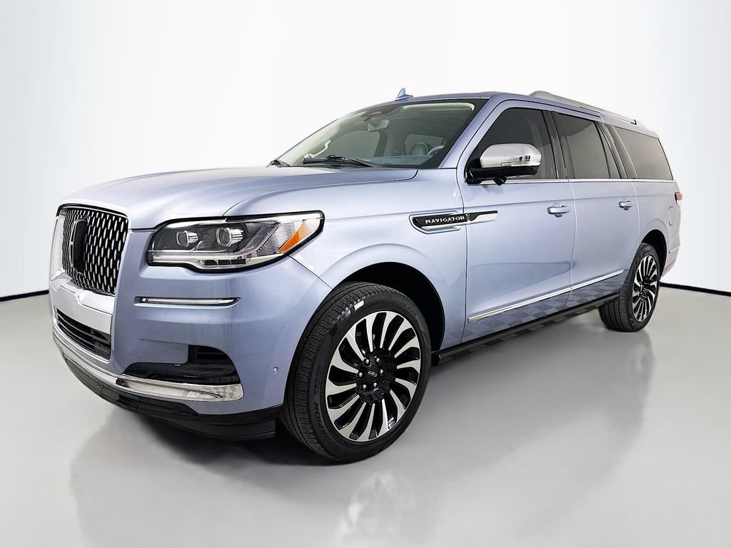 Used 2023 Lincoln Navigator L Black Label AWD/4WD image 1