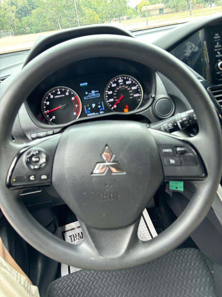 Used 2023 Mitsubishi Eclipse Cross ES AWD/4WD image 15
