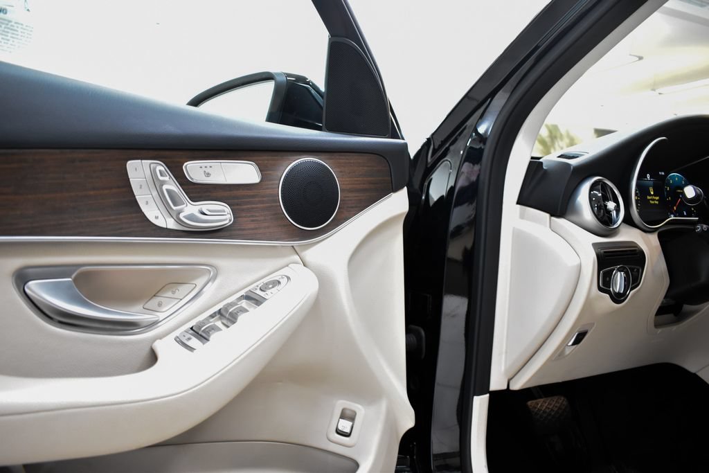 Certified 2022 Mercedes-Benz GLC 300 4MATIC image 14