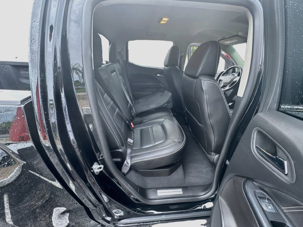 Used 2022 GMC Canyon Denali RWD image 27
