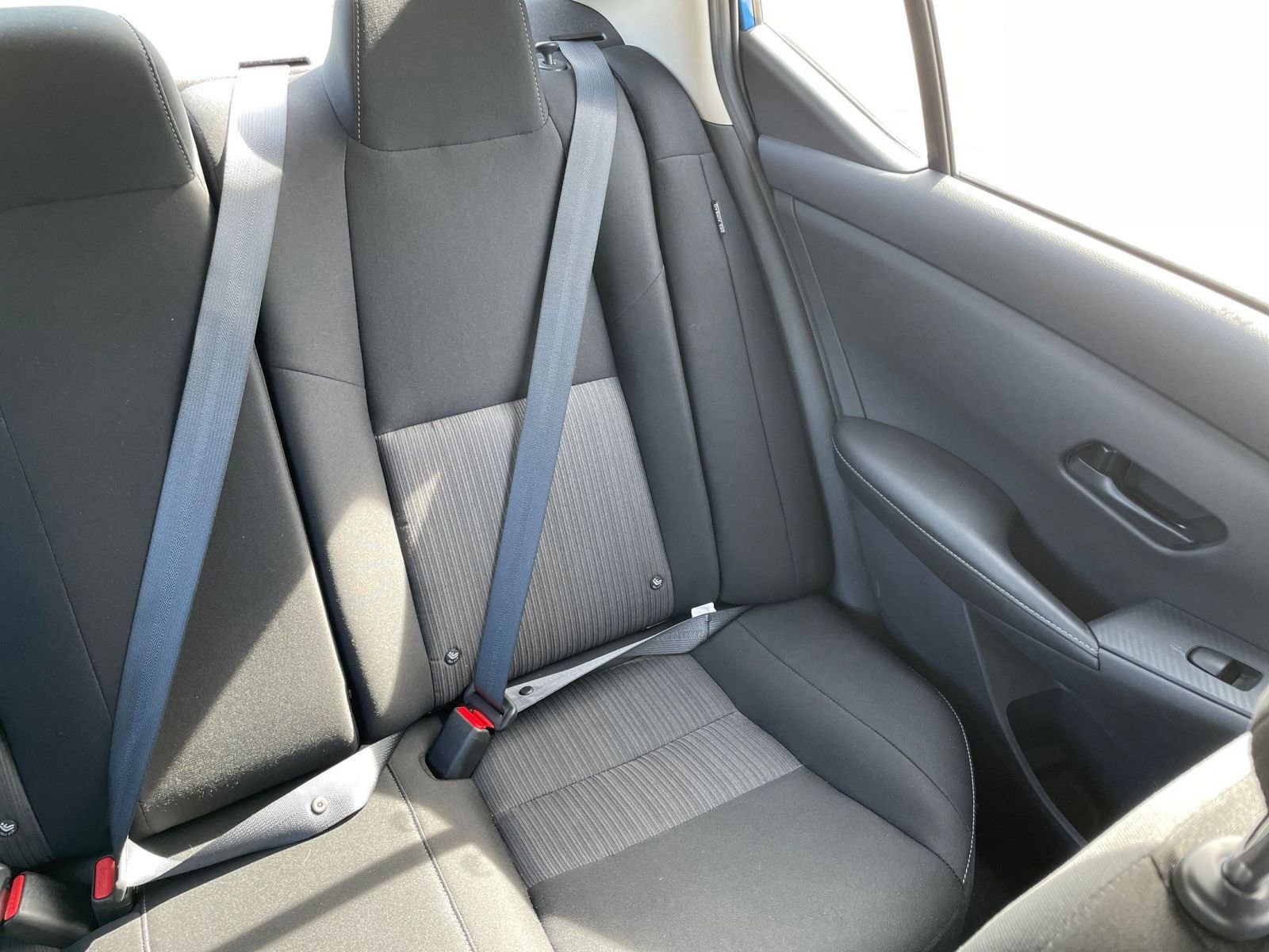 Used 2025 Nissan Sentra SV image 40