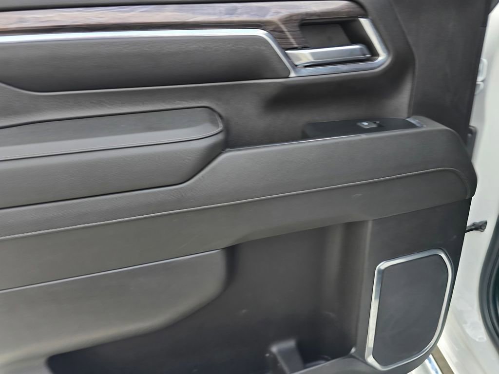 Used 2024 Chevrolet Silverado 2500 LTZ image 13