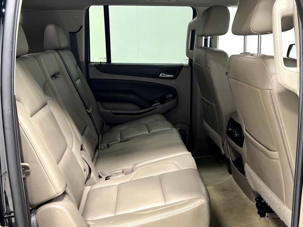 Used 2018 Chevrolet Suburban LT image 33