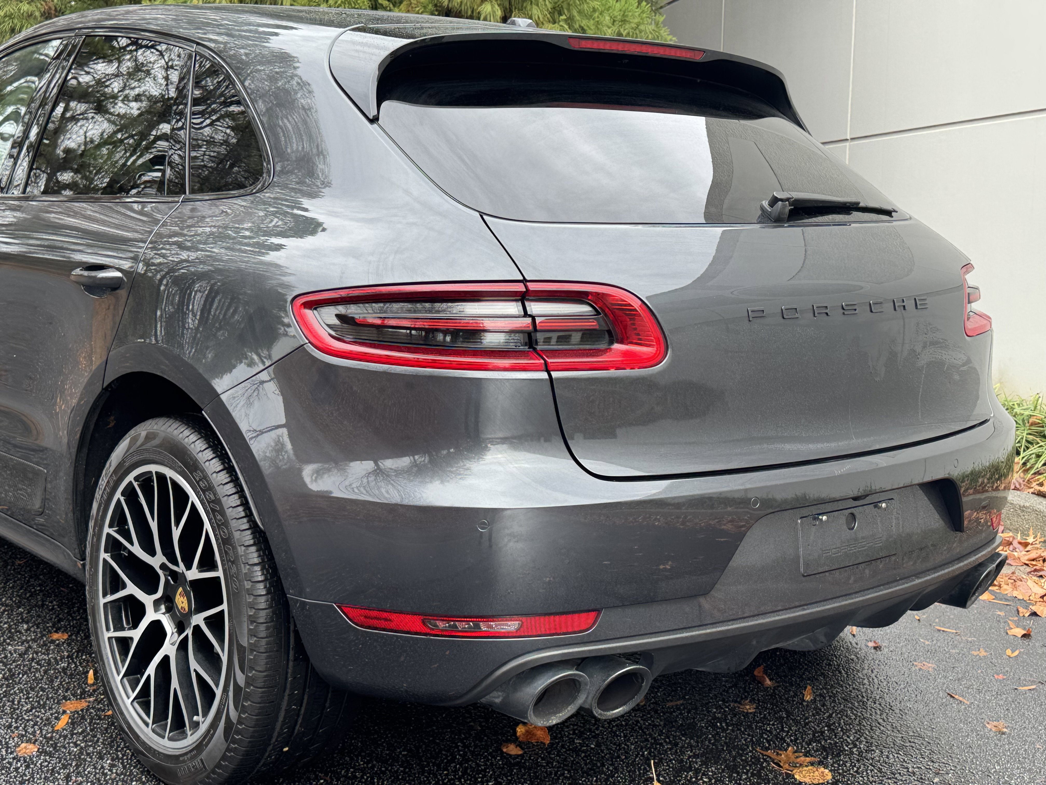 Used 2017 Porsche Macan Turbo image 18