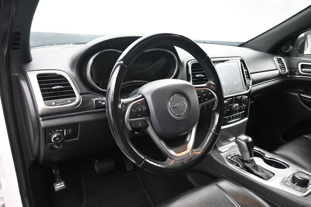 Used 2020 Jeep Grand Cherokee Limited AWD/4WD image 13