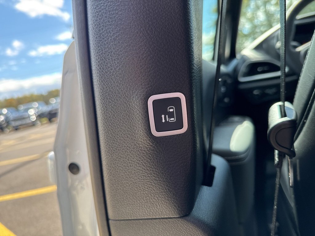 New 2026 Chrysler Pacifica Select image 22