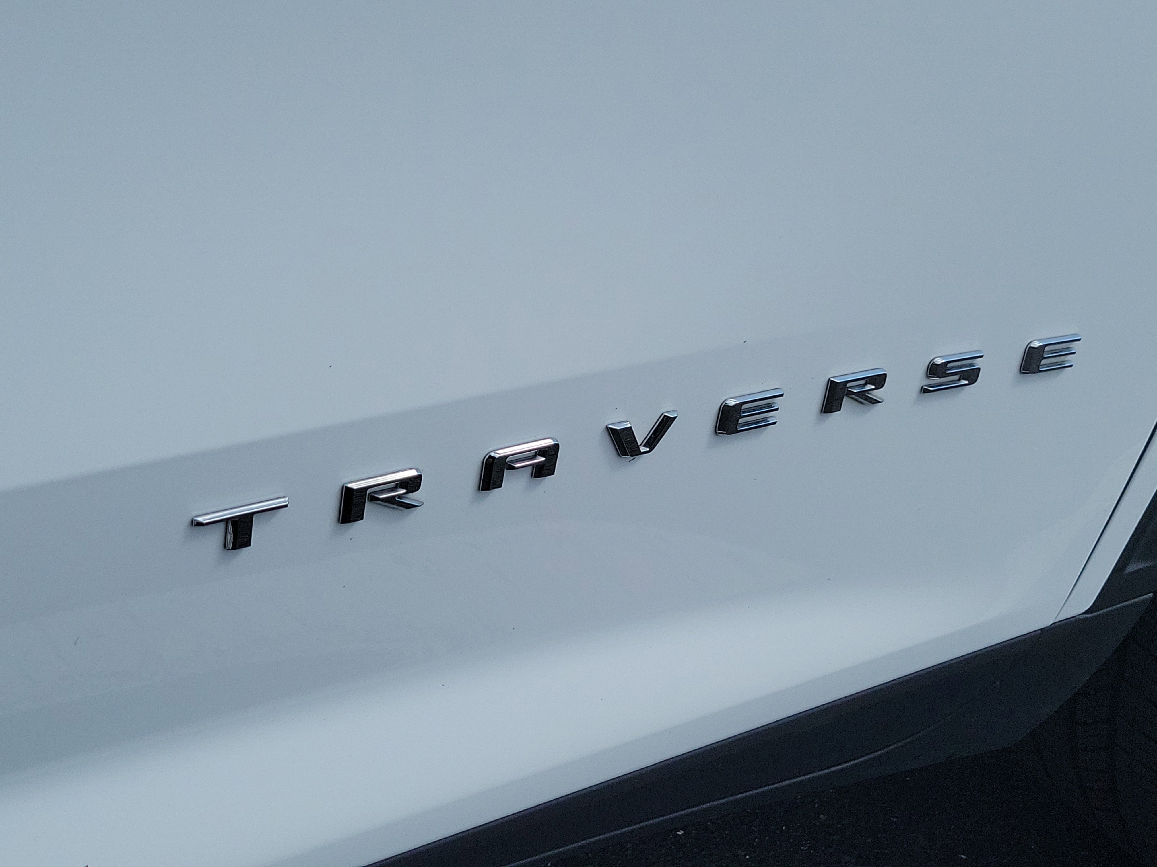 Used 2024 Chevrolet Traverse LT image 7