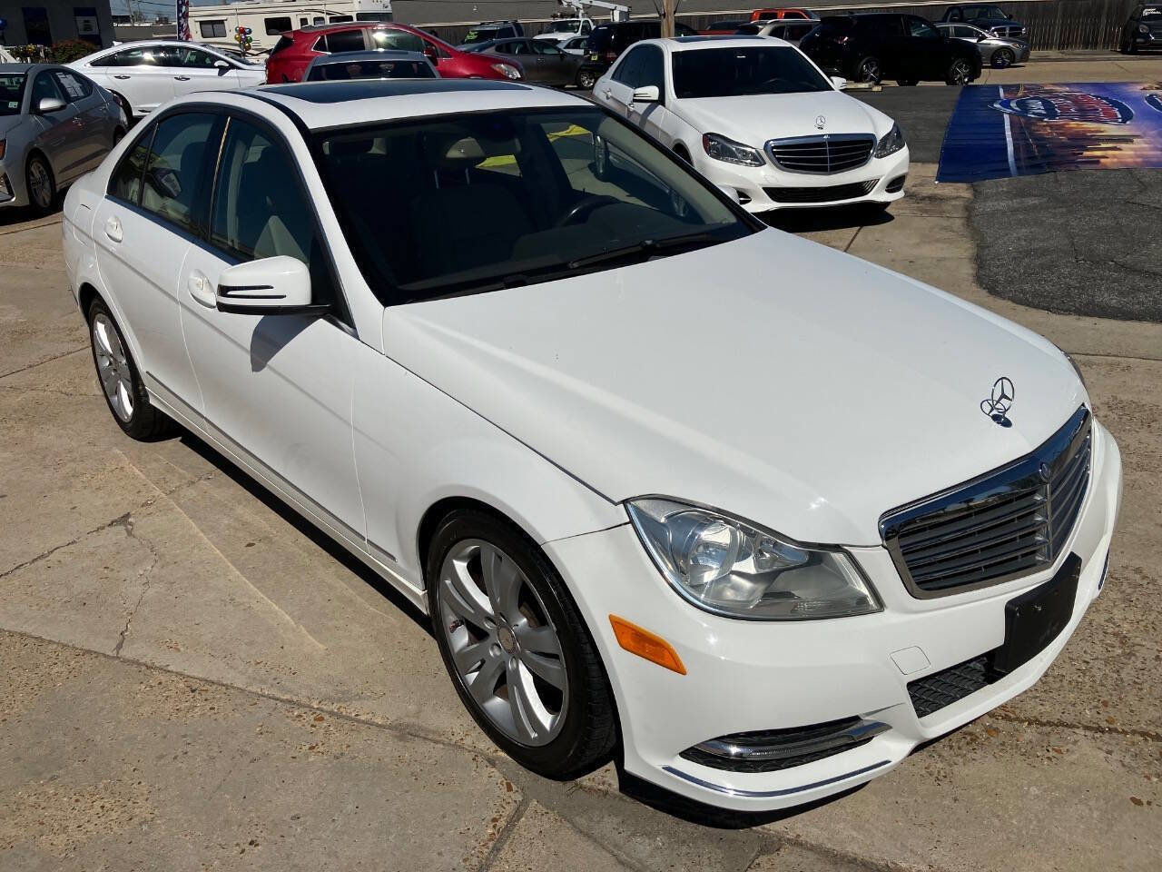 Used 2013 Mercedes-Benz C 300 4MATIC Sedan image 4