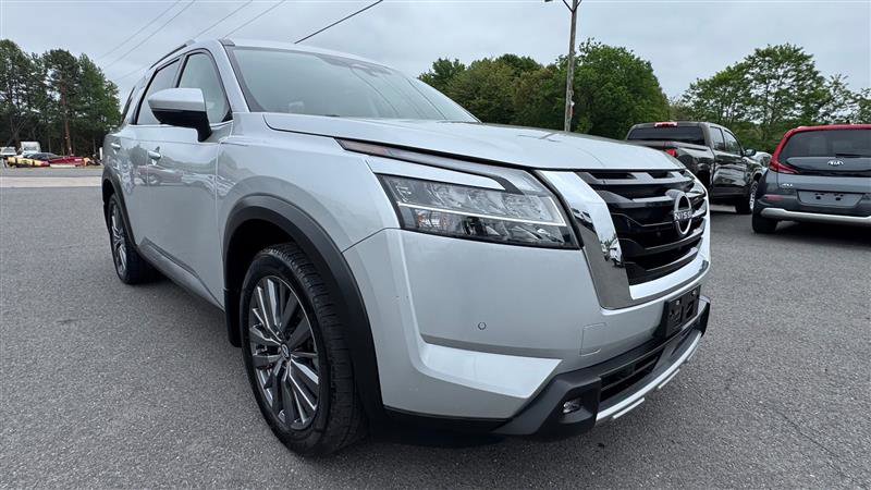 Used 2022 Nissan Pathfinder SL w/ SL Premium Package AWD/4WD image 18