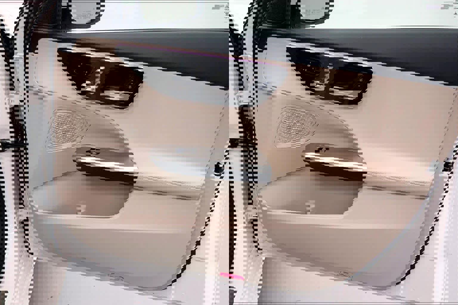 Certified 2023 Mercedes-Benz C 300 Sedan image 10