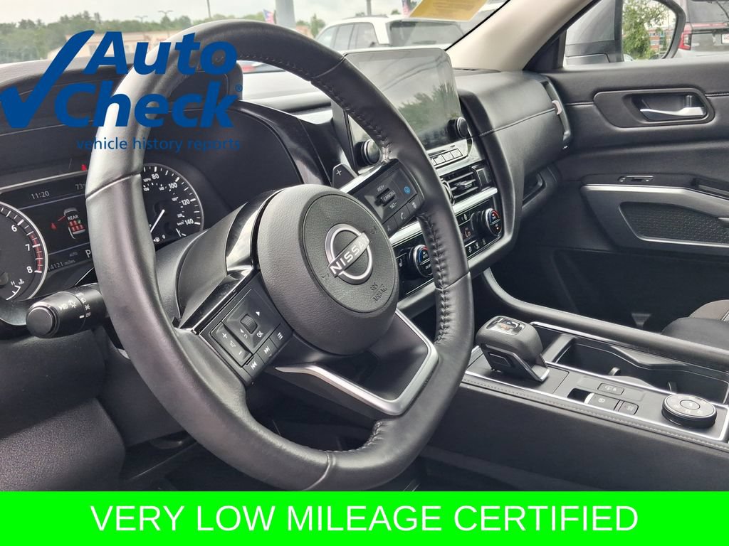 Certified 2024 Nissan Pathfinder SL AWD/4WD image 18